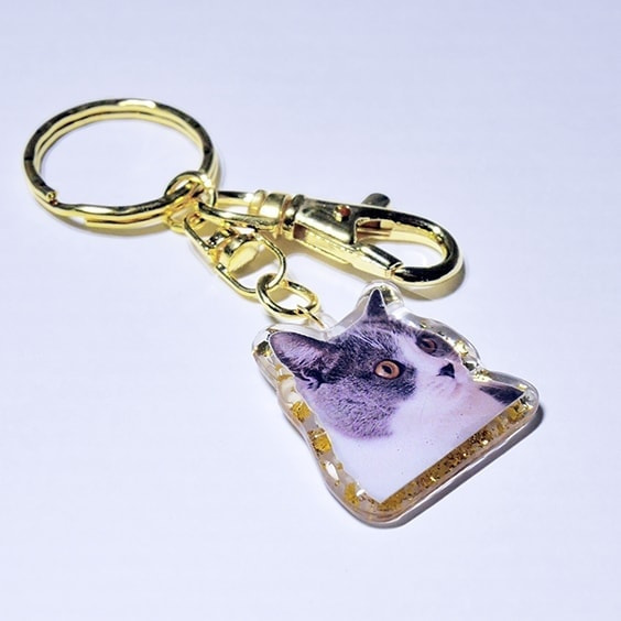 お気に入りの猫ちゃん写真が貴方だけのハンドメイドアクセサリーに