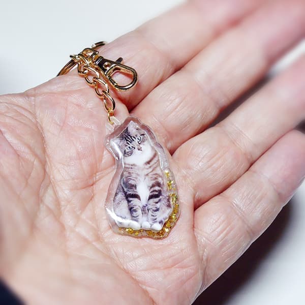 お気に入りの猫ちゃん写真が貴方だけのハンドメイドアクセサリーに