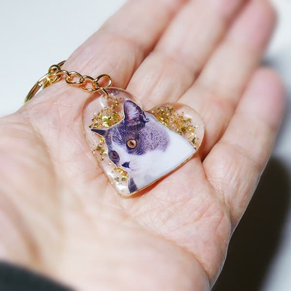 お気に入りの猫ちゃん写真が貴方だけのハンドメイドアクセサリーに